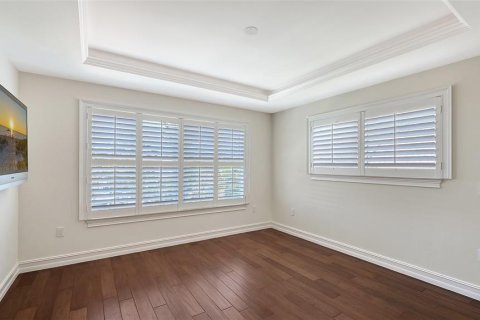 House in Longboat Key, Florida 4 bedrooms, 269.6 sq.m. № 1904215 - photo 21