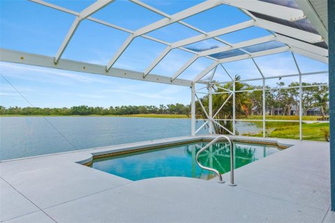 House in Palmetto, Florida 4 bedrooms, 270.25 sq.m. № 1630683 - photo 9