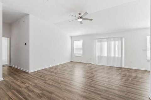 Casa en venta en The Villages, Florida, 2 dormitorios, 111.3 m2 № 1908988 - foto 13