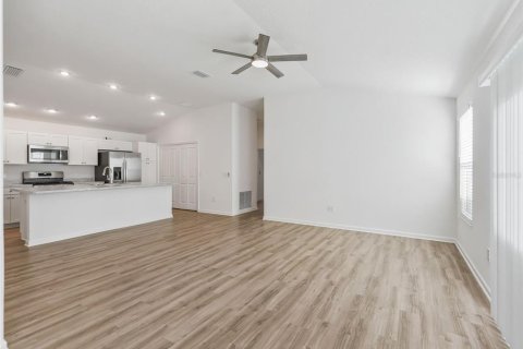 Casa en venta en The Villages, Florida, 2 dormitorios, 111.3 m2 № 1908988 - foto 10