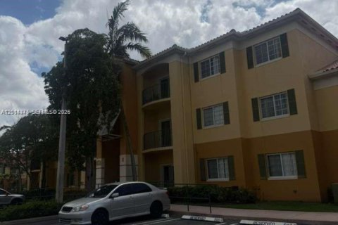 Condo in Doral, Florida, 2 bedrooms  № 2076415 - photo 7