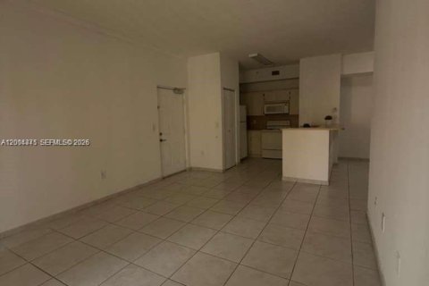 Condo in Doral, Florida, 2 bedrooms  № 2076415 - photo 14