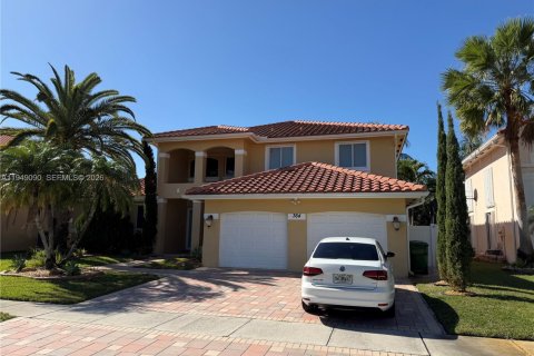 House in Pembroke Pines, Florida 5 bedrooms, 266.72 sq.m. № 2006019 - photo 3
