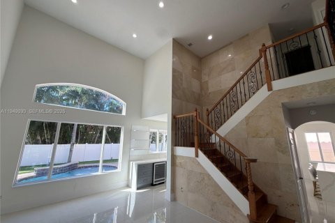 House in Pembroke Pines, Florida 5 bedrooms, 266.72 sq.m. № 2006019 - photo 14