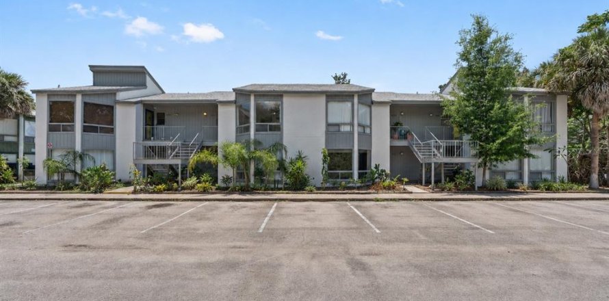 Condominio en Orlando, Florida, 2 dormitorios  № 2112771