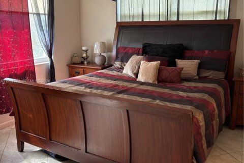 Condo in Margate, Florida, 2 bedrooms  № 1995263 - photo 5