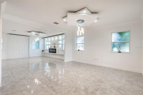 Casa en venta en Davenport, Florida, 3 dormitorios, 208.29 m2 № 1885197 - foto 13