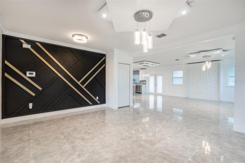 Casa en venta en Davenport, Florida, 3 dormitorios, 208.29 m2 № 1885197 - foto 18