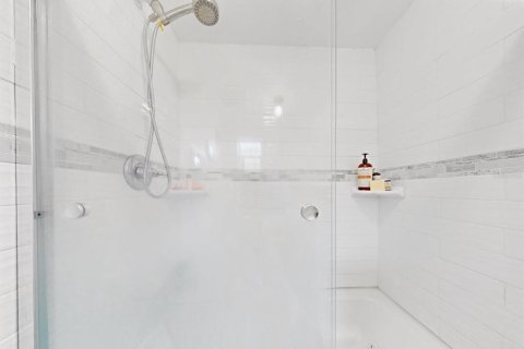 Immobilier commercial à vendre à Kissimmee, Floride: 95.88 m2 № 1533268 - photo 9