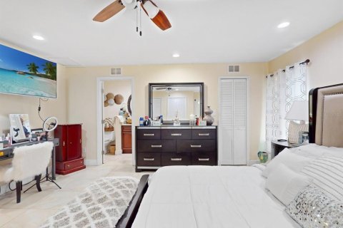 Immobilier commercial à vendre à Kissimmee, Floride: 95.88 m2 № 1533268 - photo 16