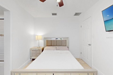 Immobilier commercial à vendre à Kissimmee, Floride: 95.88 m2 № 1533268 - photo 6