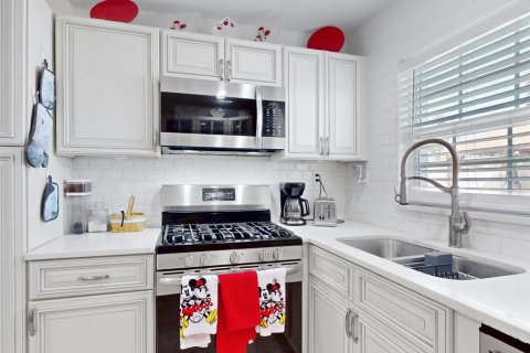 Immobilier commercial à vendre à Kissimmee, Floride: 95.88 m2 № 1533268 - photo 11