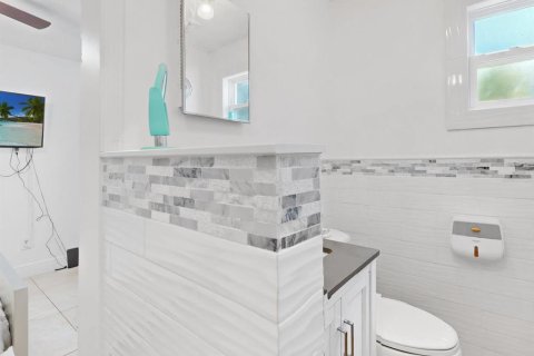 Immobilier commercial à vendre à Kissimmee, Floride: 95.88 m2 № 1533268 - photo 8