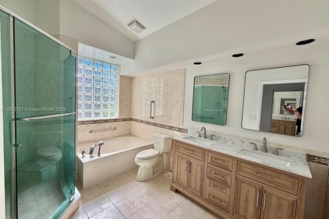 Снять в аренду виллу или дом в Бока-Ратон, Флорида 3 спальни, 174.84м2, № 1974848 - фото 15