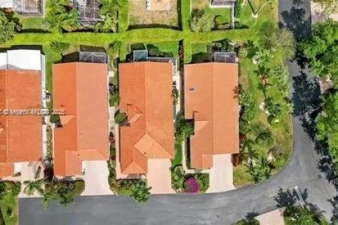 Снять в аренду виллу или дом в Бока-Ратон, Флорида 3 спальни, 174.84м2, № 1974848 - фото 4