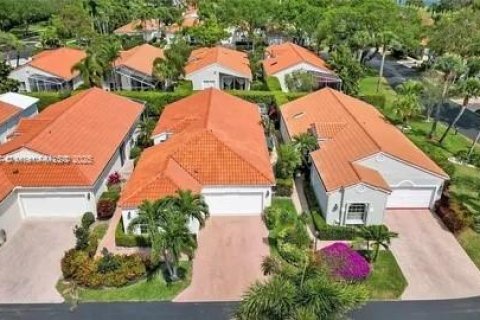 Снять в аренду виллу или дом в Бока-Ратон, Флорида 3 спальни, 174.84м2, № 1974848 - фото 3