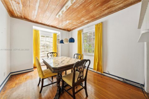 Villa ou maison à vendre à Miami Shores, Floride: 3 chambres, 228.45 m2 № 2062797 - photo 11