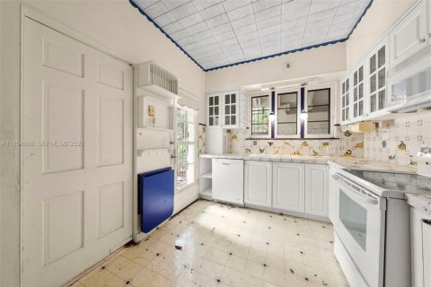 Villa ou maison à vendre à Miami Shores, Floride: 3 chambres, 228.45 m2 № 2062797 - photo 12