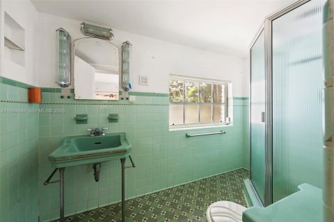 Villa ou maison à vendre à Miami Shores, Floride: 3 chambres, 228.45 m2 № 2062797 - photo 22