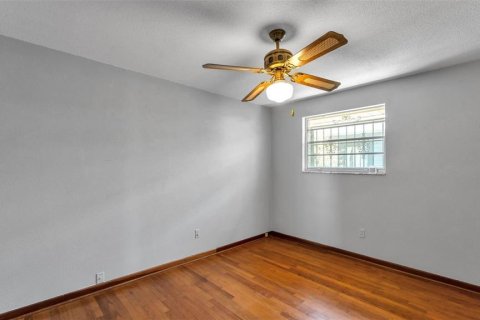 House in Lakeland, Florida 3 bedrooms, 155.8 sq.m. № 2166086 - photo 9