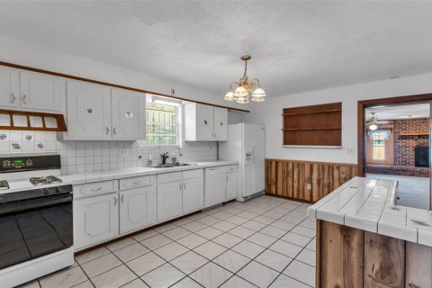 House in Lakeland, Florida 3 bedrooms, 155.8 sq.m. № 2166086 - photo 14