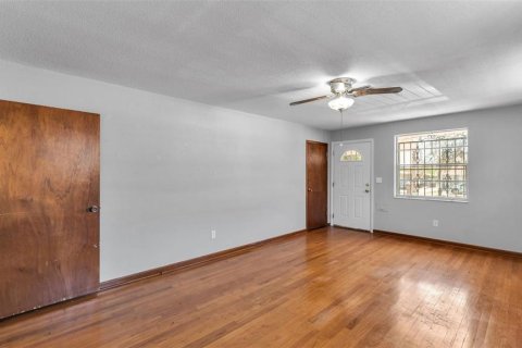 House in Lakeland, Florida 3 bedrooms, 155.8 sq.m. № 2166086 - photo 7