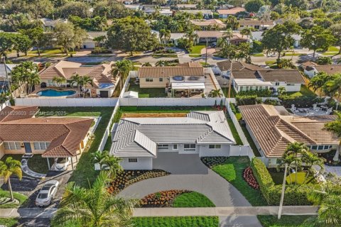 Villa ou maison à vendre à Fort Lauderdale, Floride: 3 chambres, 127.55 m2 № 1988666 - photo 1