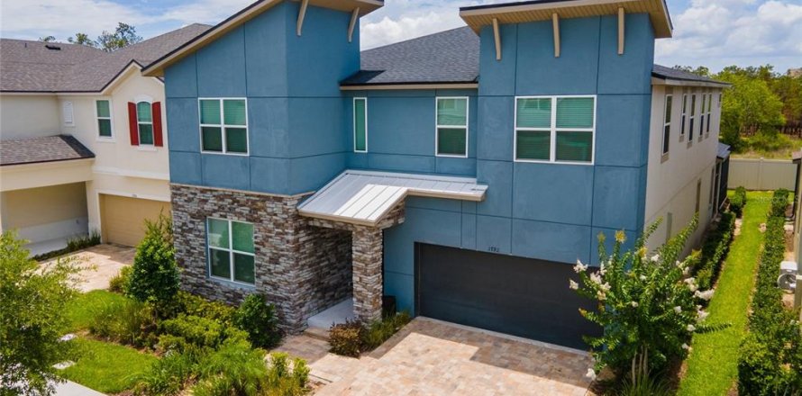 Casa en Kissimmee, Florida 9 dormitorios, 405.33 m2 № 1911664