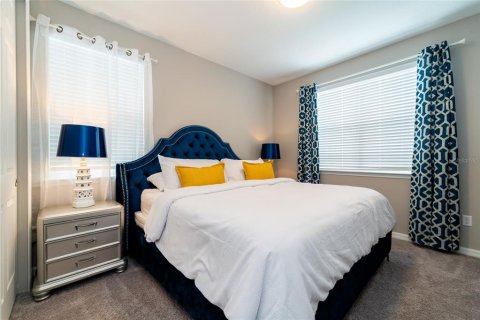 Casa en venta en Kissimmee, Florida, 9 dormitorios, 405.33 m2 № 1911664 - foto 23