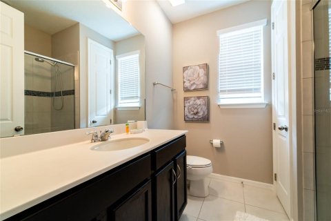 Casa en venta en Kissimmee, Florida, 9 dormitorios, 405.33 m2 № 1911664 - foto 24