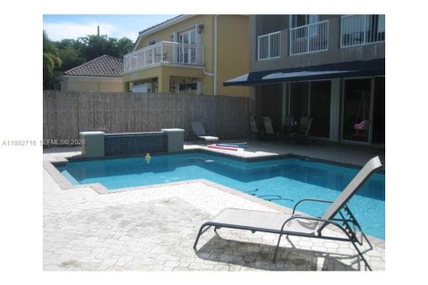 Casa en alquiler en Miami, Florida, 4 dormitorios, 234.11 m2 № 2056689 - foto 5