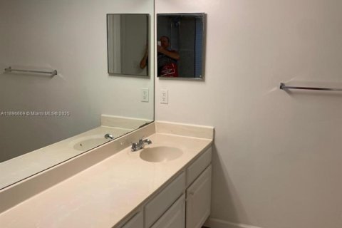 Copropriété à vendre à Fort Myers, Floride: 1 chambre № 2014459 - photo 19