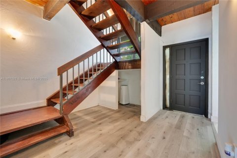 Купить таунхаус в Майами, Флорида 3 спальни, 156.82м2, № 1951871 - фото 1