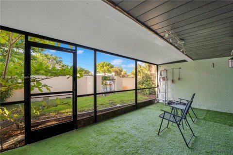 Купить таунхаус в Майами, Флорида 3 спальни, 156.82м2, № 1951871 - фото 25