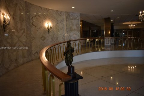 Снять в аренду квартиру в Майами-Бич, Флорида 137.03м2, № 2005878 - фото 17