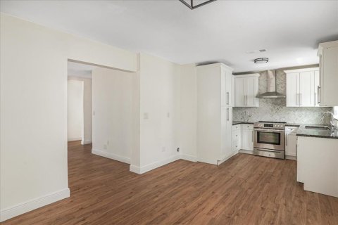 Casa en alquiler en Tampa, Florida, 4 dormitorios, 144.93 m2 № 1847091 - foto 6