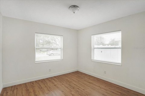 Casa en alquiler en Tampa, Florida, 4 dormitorios, 144.93 m2 № 1847091 - foto 9
