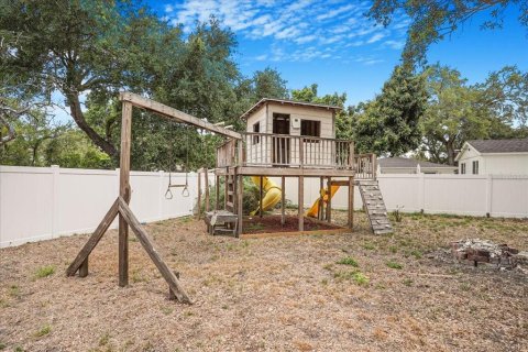 Casa en alquiler en Tampa, Florida, 4 dormitorios, 144.93 m2 № 1847091 - foto 28