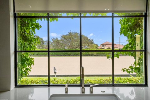 House in Wellington, Florida 3 bedrooms, 445 sq.m. № 2191171 - photo 25