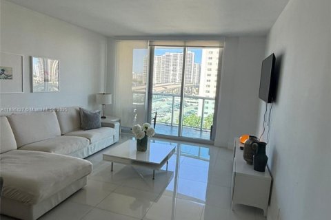 Купить кондоминиум в Санни-Айлс-Бич, Флорида 2 спальни, 139.82м2, № 2021220 - фото 27