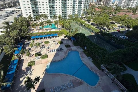 Купить кондоминиум в Санни-Айлс-Бич, Флорида 2 спальни, 139.82м2, № 2021220 - фото 5