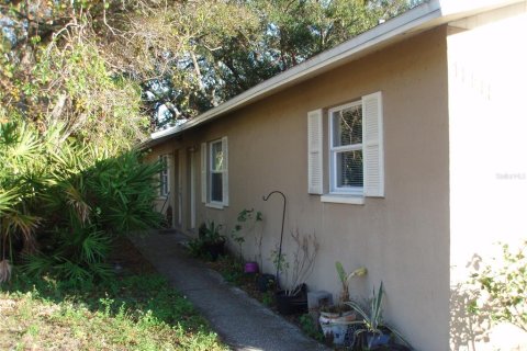 Apartamento en alquiler en Clearwater, Florida, 2 dormitorios, 83.33 m2 № 1879510 - foto 1