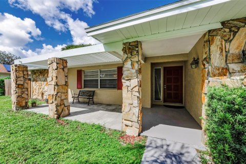 Casa en venta en Dunedin, Florida, 3 dormitorios, 138.42 m2 № 1909891 - foto 4