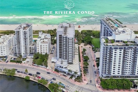 Condominio en venta en Miami Beach, Florida, 2 dormitorios, 127.09 m2 № 2153195 - foto 1