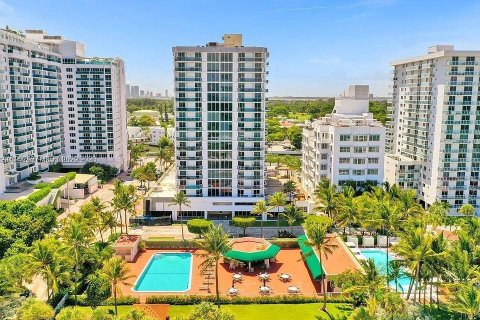 Condominio en venta en Miami Beach, Florida, 2 dormitorios, 127.09 m2 № 2153195 - foto 23