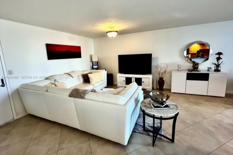 Condominio en venta en Miami Beach, Florida, 2 dormitorios, 127.09 m2 № 2153195 - foto 3
