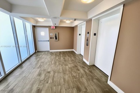 Condominio en venta en Miami Beach, Florida, 2 dormitorios, 127.09 m2 № 2153195 - foto 16