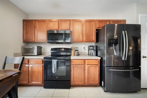 Townhouse in Brandon, Florida 3 bedrooms, 136.85 sq.m. № 1872991 - photo 4