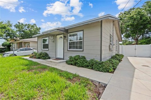 House in Clearwater, Florida 2 bedrooms, 82.13 sq.m. № 1795624 - photo 8