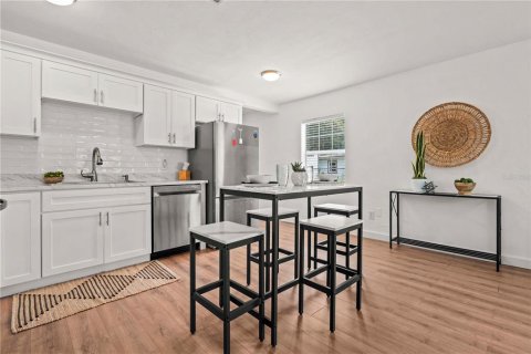 House in Clearwater, Florida 2 bedrooms, 82.13 sq.m. № 1795624 - photo 17